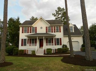 7913 Whirlaway Dr, Midlothian, VA 23112