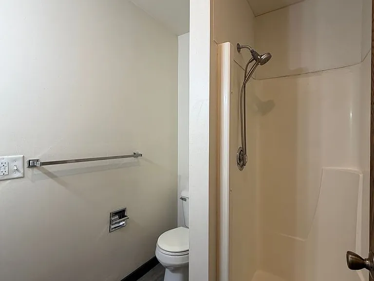 920 Richard Dr — Photo 18