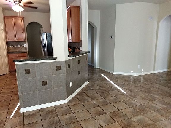3rd image of 356 Primrose Way