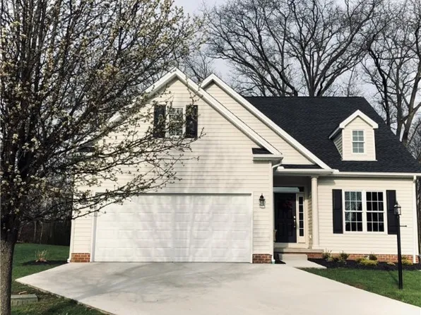 46 Crimson Cir, Neshannock Township, PA 16105