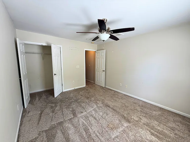 209 Gibby Ln — Photo 8