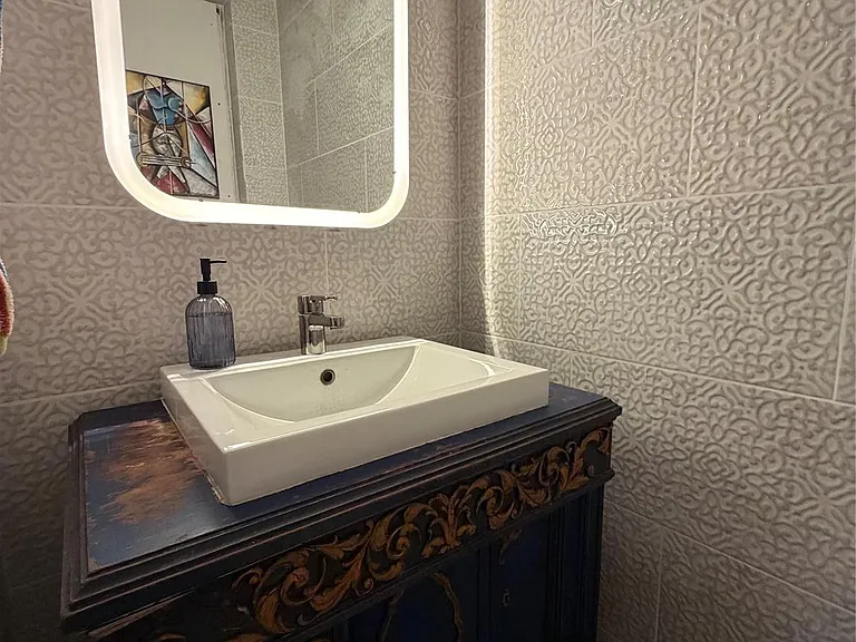 402 Hyde Park Blvd #1 — Photo 7