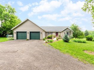 10045 Wildlife Rdg, Manchester, MI 48158