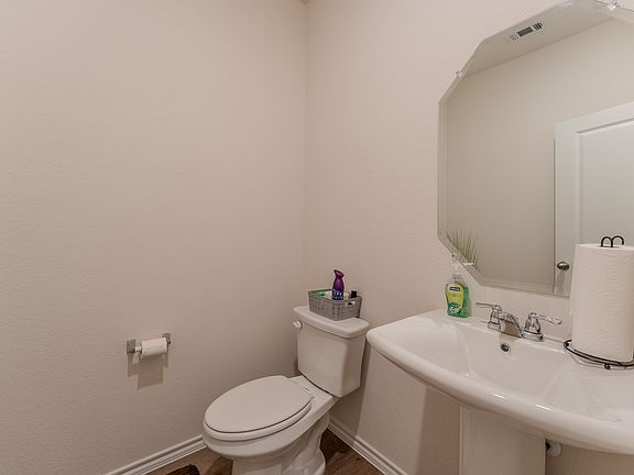 3rd image of 13128 S Haven Way