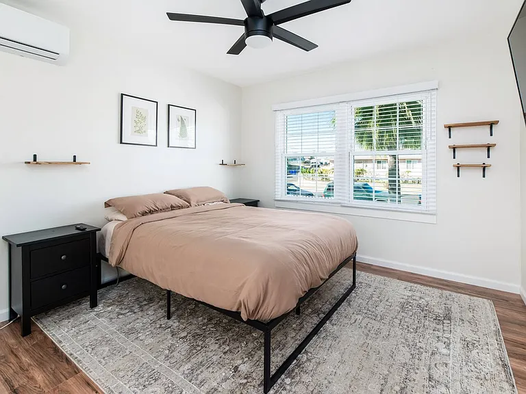 5209 Solola Ave — Photo 19