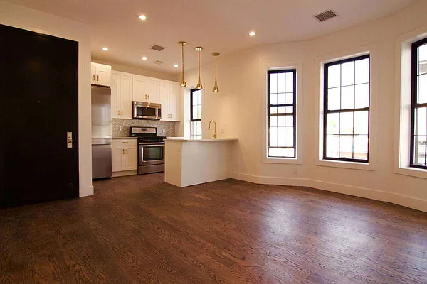 Rented by Urban Pads | media 22