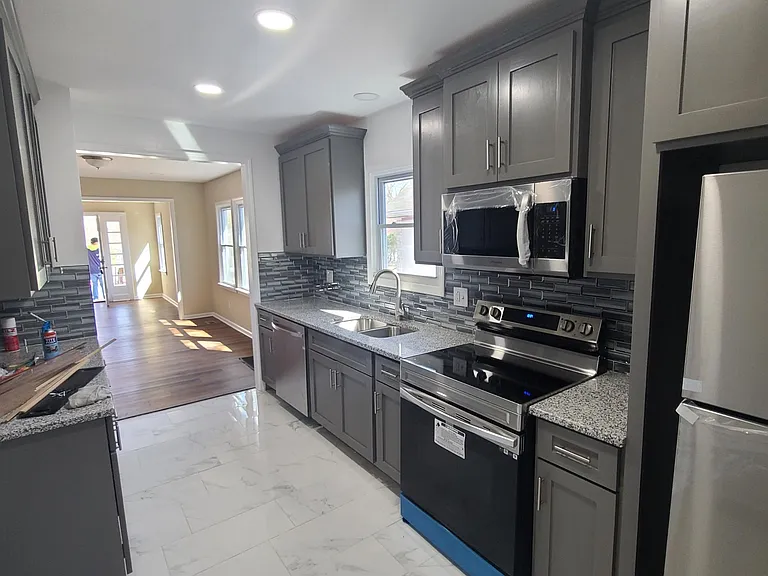 5712 Garfield Ave — Photo 4