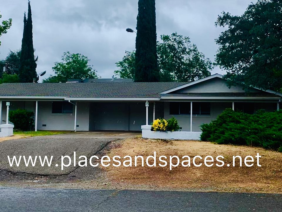 1st image of 1809 Grand Coulee Blvd