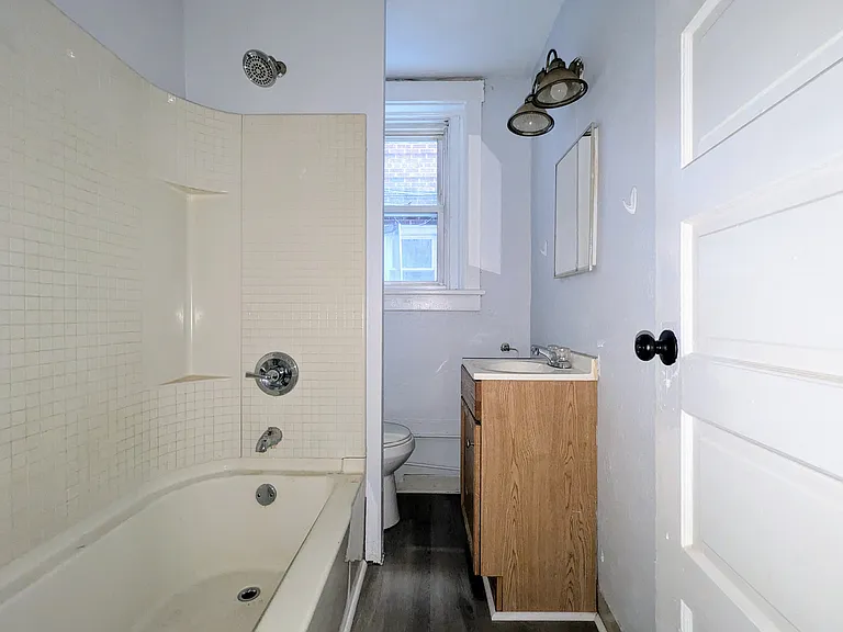 2116 Bedford Ave #REAR — Photo 3