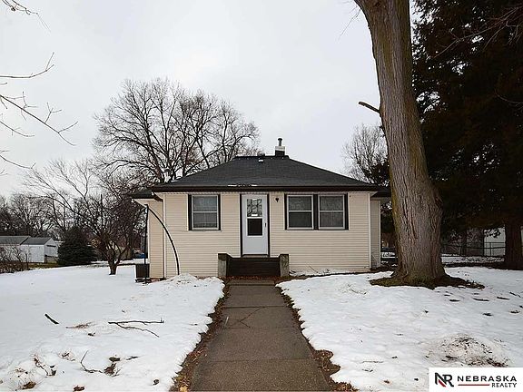 2nd image of 1012 Avenue G