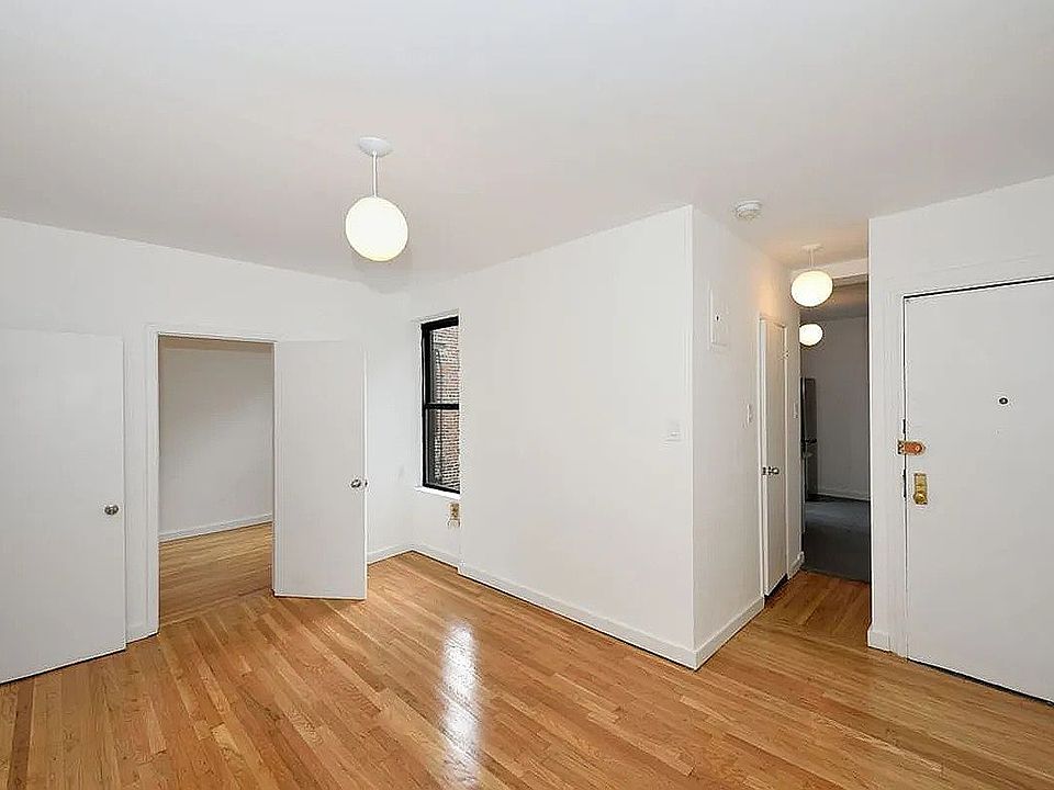 1st image of 240 W 15th St APT 32