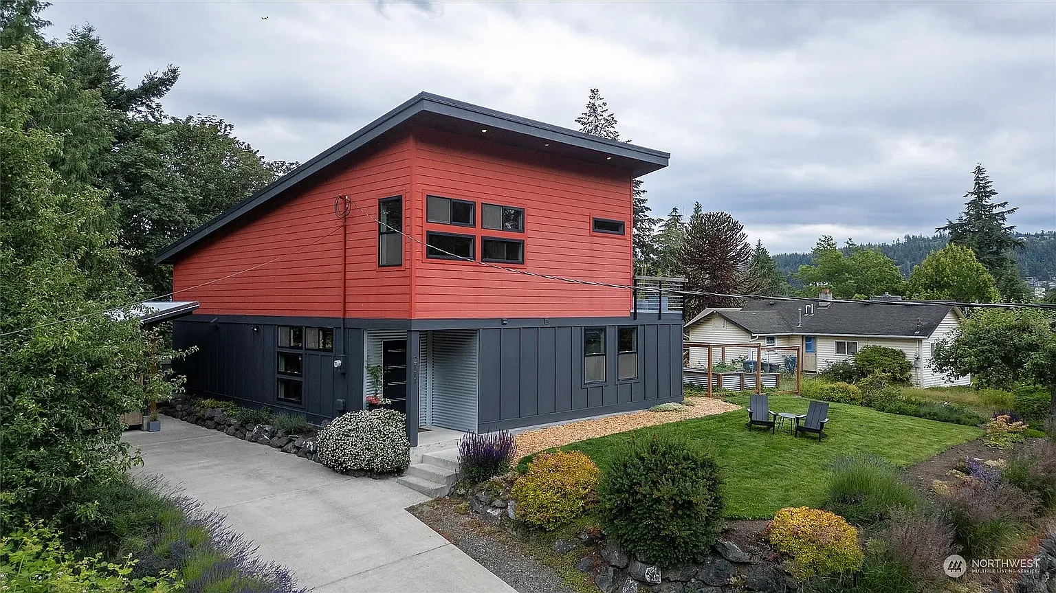 3 bed, 1972 sqft, $4,000 — Photo 2