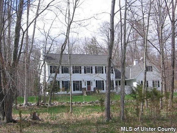 2nd image of 3 Elyse Dr