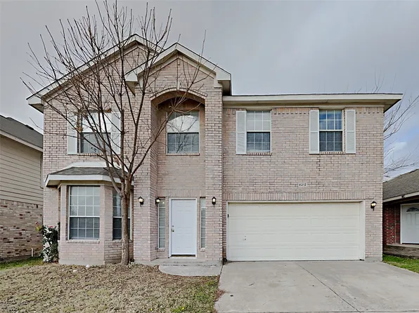 8212 Dynasty Dr, Fort Worth, TX 76123