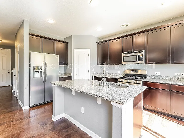 9760 Memphis St — Photo 29