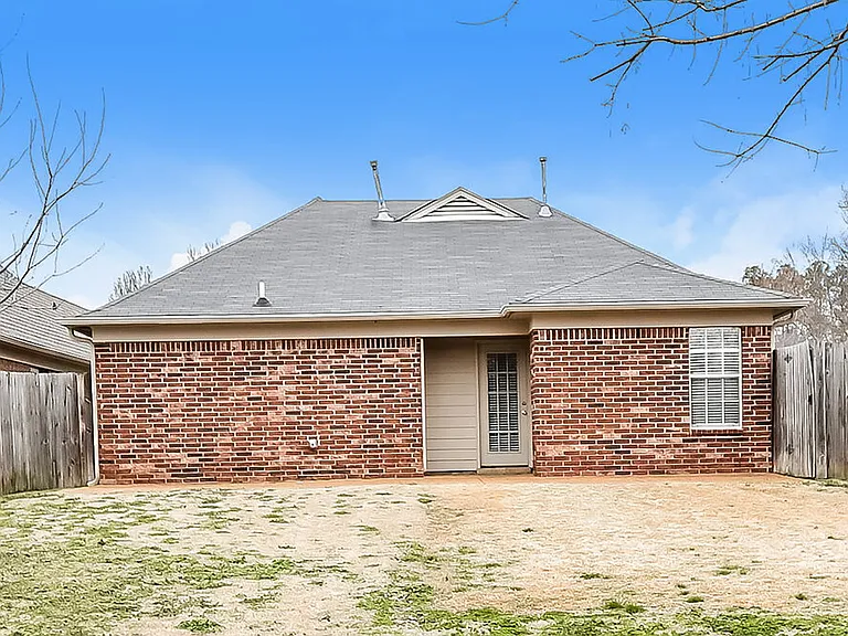 1164 Cross Valley Cv — Photo 15