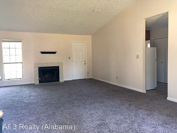 4th image of 3433 Herbert Dr
