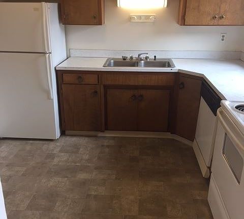 2nd image of 9120 Lawndale Ave SW #A-05