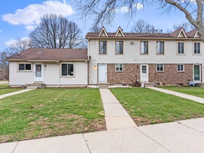 2061 La Mer Ln, Haslett, MI, 48840