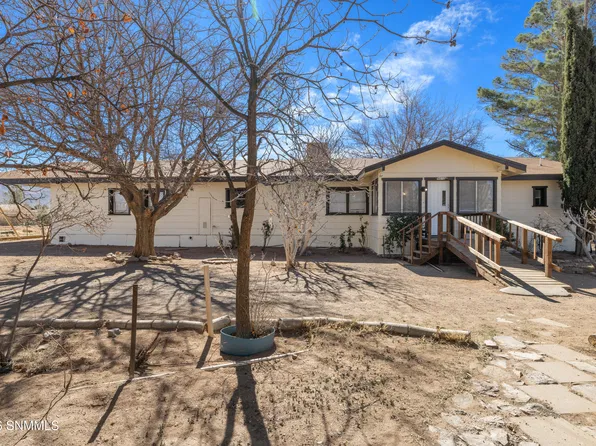 9618 Butterfield Blvd, Las Cruces, NM 88011