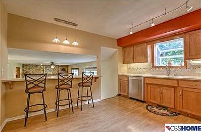 4th image of 702 Edgewood Blvd
