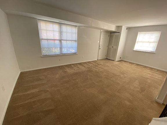 5th image of 414 Fountain St Unit 12