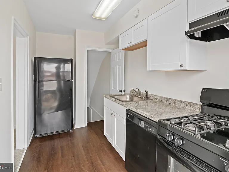 7827 Eastdale Rd — Photo 9