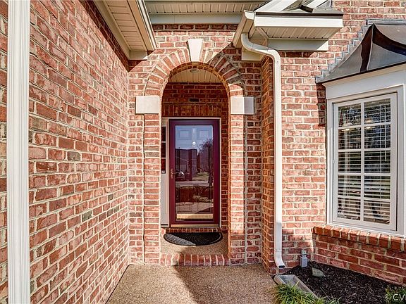3rd image of 11900 Belmont Park Ct