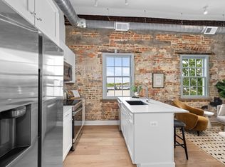 901 King St #301, Alexandria, VA 22314