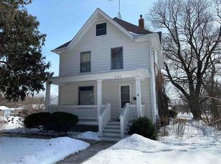 2103 H St, Iowa City, IA 52240