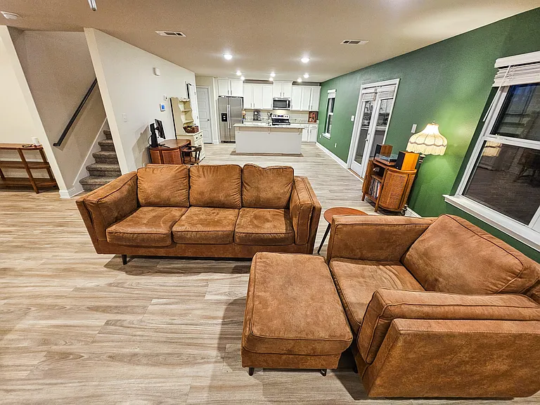 5440 Leeds Ln — Photo 4
