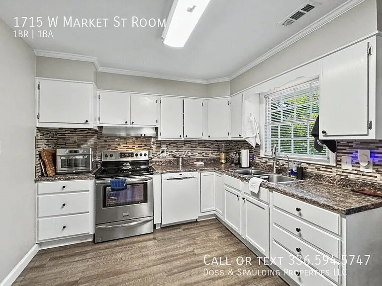 1715 W Market St #3 — Photo 8