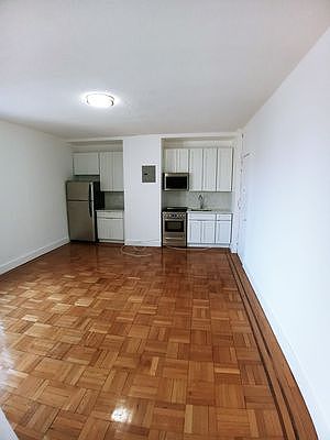1st image of 2100 Beekman Pl APT 6