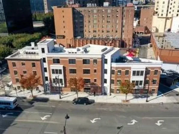 35 Mulberry St, Newark, NJ