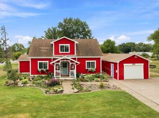 525 Maple Ave E, Mora, MN 55051