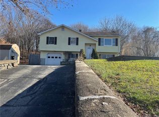 59 Woodside Ave, Norwich, CT 06360