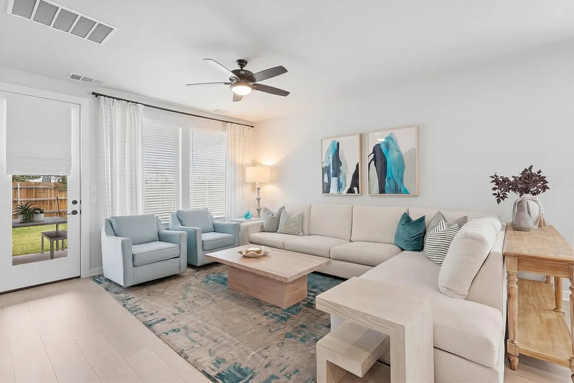 4 bed, 2362 sqft, $3,600 — Photo 3