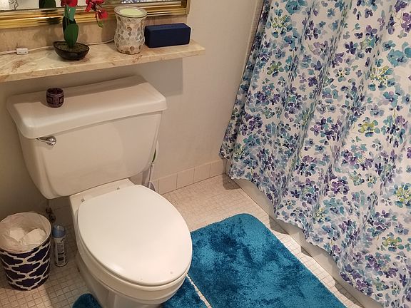 3rd image of 14421 N Kendall Dr