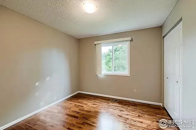 2402 Sunray Ct — Photo 6