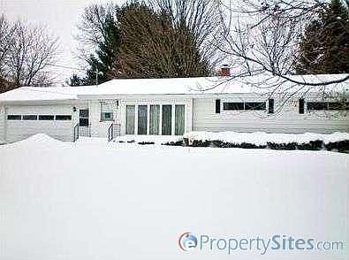 1st image of 402 Gingham Ave