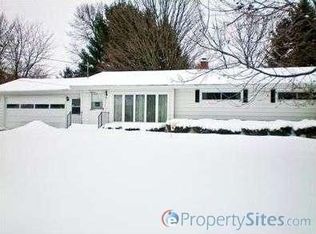 402 Gingham Ave, Portage, MI 49002