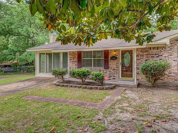3rd image of 166 Long Leaf Cir