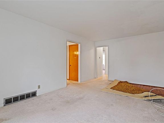 5th image of 2517 W 46th Ave