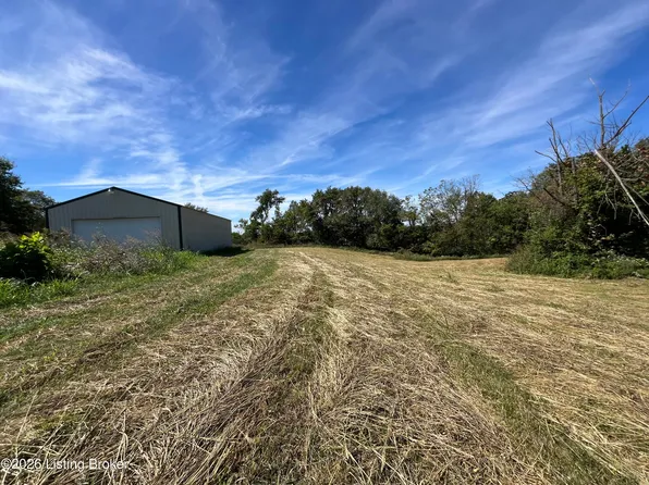 615 Timberline Dr, Taylorsville, KY 40071