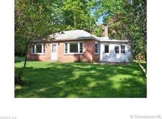 9 S Beechwood Rd, Niantic, CT 06357