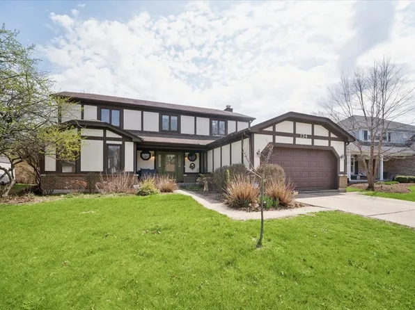 134 Amherst Dr, Bartlett, IL 60103