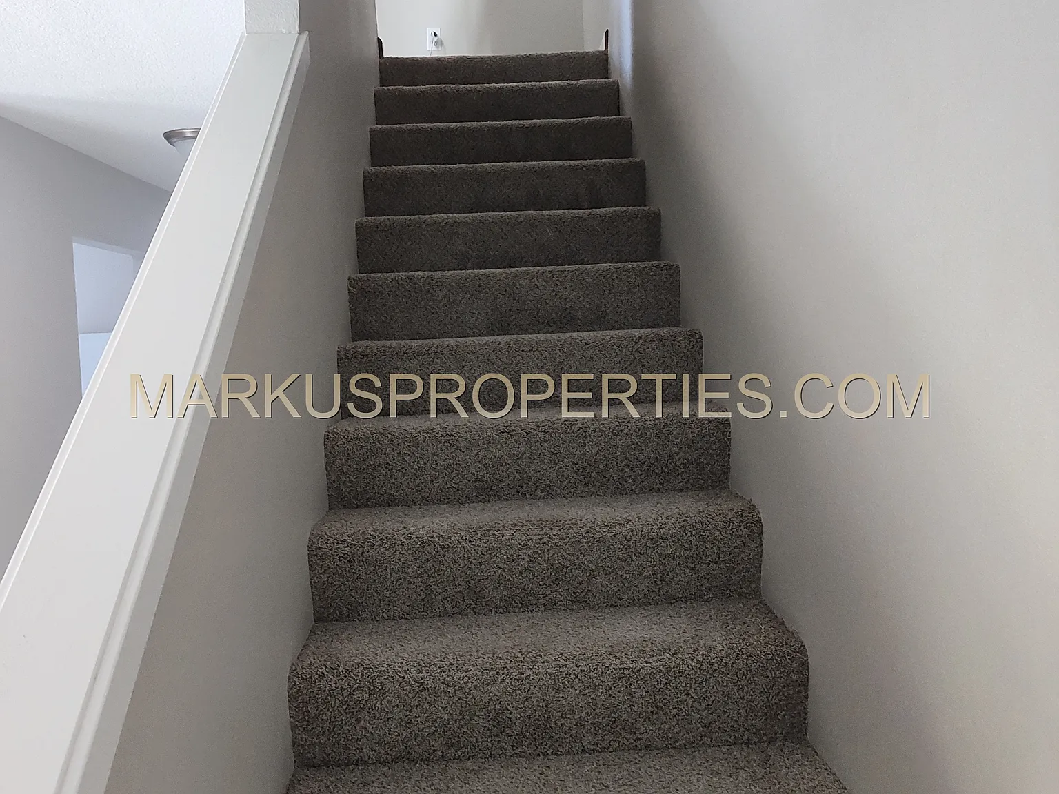 3 bed, 1.5 bath, 1300 sqft, $1,950 — Photo 4