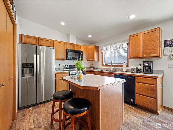5th image of 346 N Saratoga