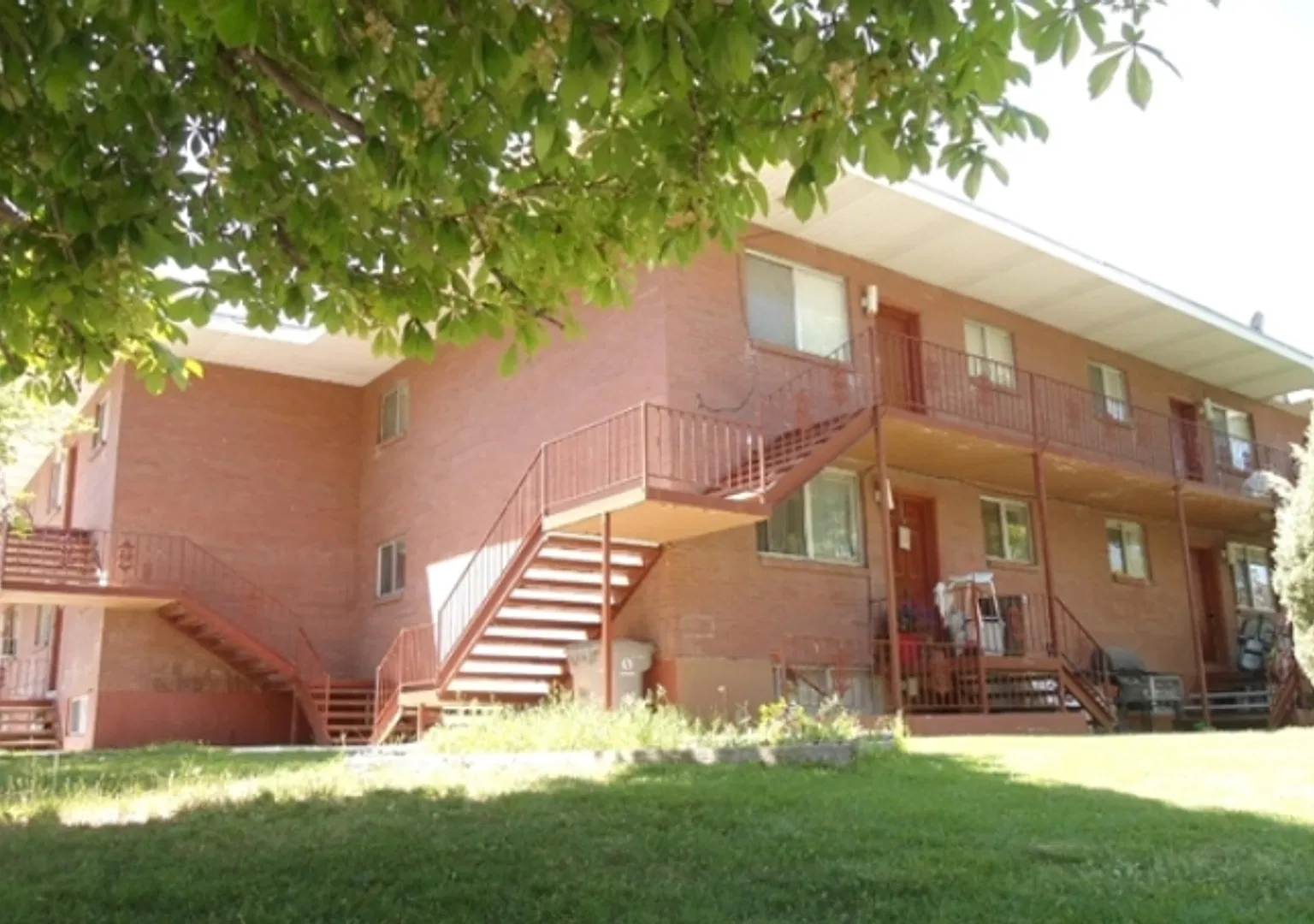 Binning's 18-Plex — Photo 1