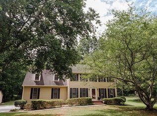 1833 Windcrest Dr, Lilburn, GA 30047